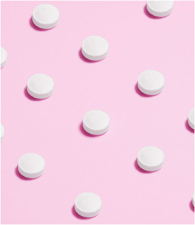 Zestaw kosmetyków Yun ACN: płyn micelarny, żel do mycia twarzy i krem.